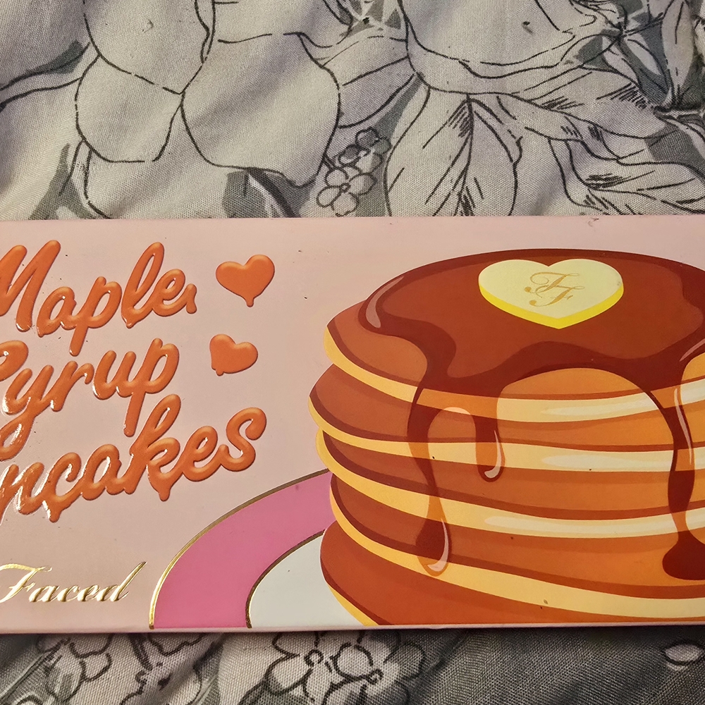 Too Faced Maple Syrup Pancakes Eyeshadow Palette